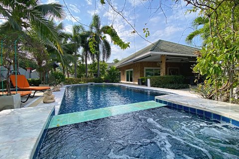 Villa à Hua Hin, Thaïlande 4 chambres № 168387