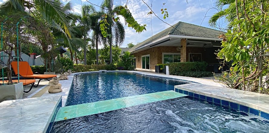 Chalet de 4 dormitorios en Hua Hin, Tailandia № 168387