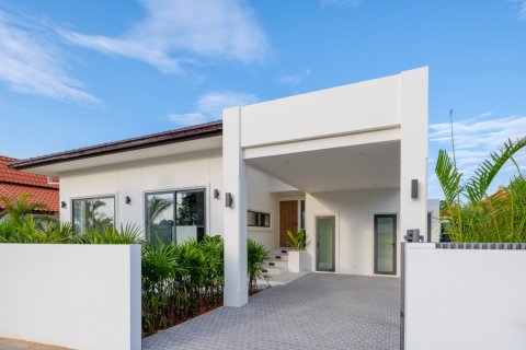 Chalet de 2 dormitorios en Hua Hin, Tailandia № 168353 - foto 23