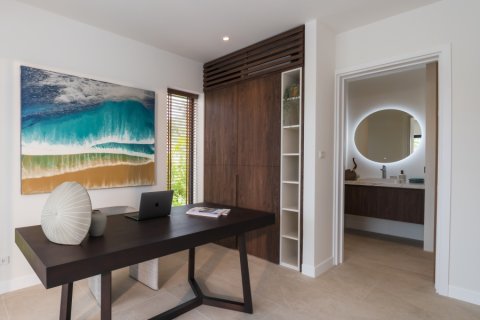 Chalet de 2 dormitorios en Hua Hin, Tailandia № 168353 - foto 16