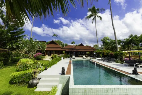Chalet de 4 dormitorios en Ko Samui, Tailandia № 163537 - foto 7