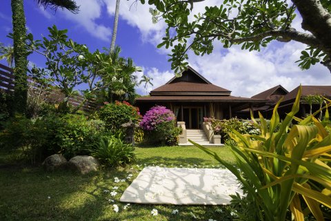 Chalet de 4 dormitorios en Ko Samui, Tailandia № 163537 - foto 8