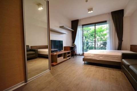 Studio dans le Condo à Khlong Toei, Bangkok, Thaïlande № 162102 - photo 2