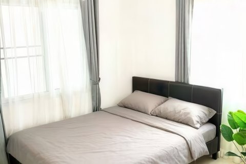 Casa de 3 dormitorios en Pattaya, Tailandia № 170368 - foto 9