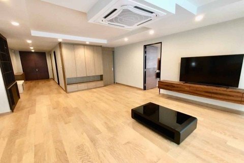 Condominio de 4 dormitorios en Watthana, Bangkok, Tailandia № 208484 - foto 4