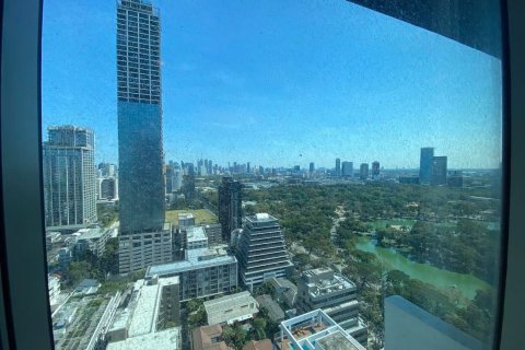 Condominio de 2 dormitorios en Pathum Wan, Bangkok, Tailandia № 208480 - foto 14