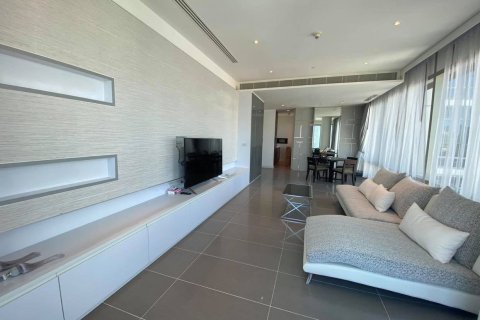 Condominio de 2 dormitorios en Pathum Wan, Bangkok, Tailandia № 208480 - foto 3