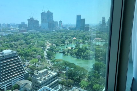 Condominio de 2 dormitorios en Pathum Wan, Bangkok, Tailandia № 208480 - foto 18