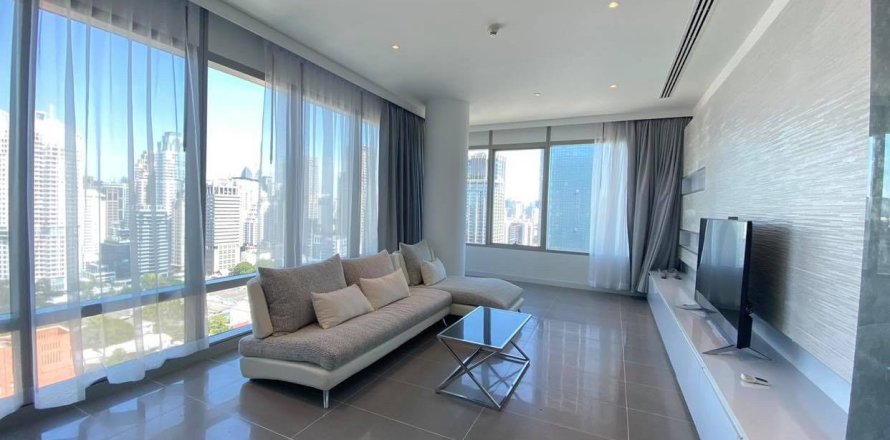 Condominio de 2 dormitorios en Pathum Wan, Bangkok, Tailandia № 208480