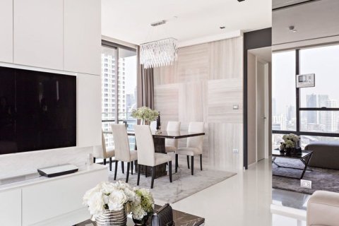 Condominio de 2 dormitorios en Bang Rak, Bangkok, Tailandia № 208483 - foto 3
