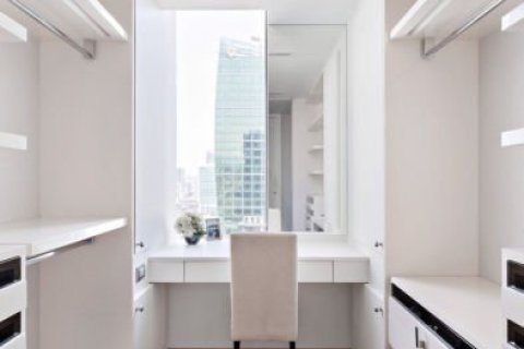 Condominio de 2 dormitorios en Bang Rak, Bangkok, Tailandia № 208483 - foto 12