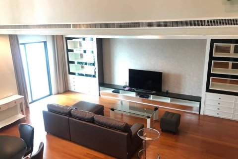 Condominio de 3 dormitorios en Watthana, Bangkok, Tailandia № 208485 - foto 2