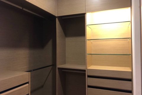 Condominio de 3 dormitorios en Watthana, Bangkok, Tailandia № 208485 - foto 13