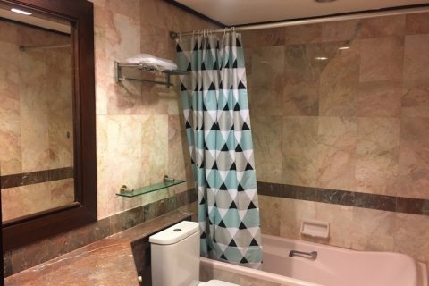 Condominio de 3 dormitorios en Bangkok, Tailandia № 66715 - foto 9