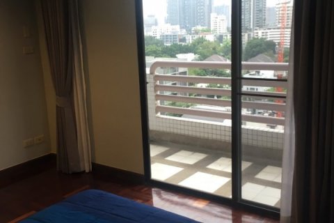 Condominio de 3 dormitorios en Bangkok, Tailandia № 66715 - foto 14