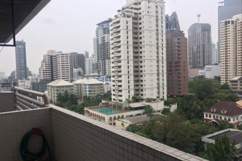 Condominio de 3 dormitorios en Bangkok, Tailandia № 66715 - foto 15