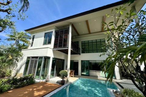Chalet de 3 dormitorios en Phuket, Tailandia № 150371