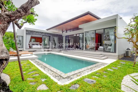 Casa de 3 dormitorios en Phuket, Tailandia № 209527