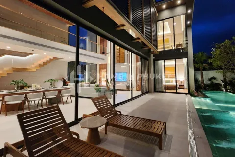 Casa de 5 dormitorios en Phuket, Tailandia № 209528 - foto 2