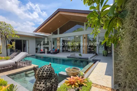 Casa de 3 dormitorios en Phuket, Tailandia № 209531