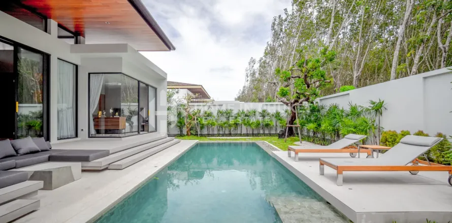 House in Phuket, Thailand 3 bedrooms № 209526