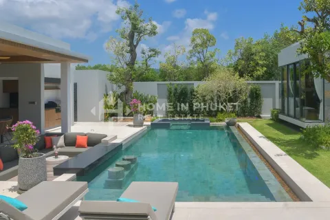 Casa de 4 dormitorios en Phuket, Tailandia № 209532 - foto 2