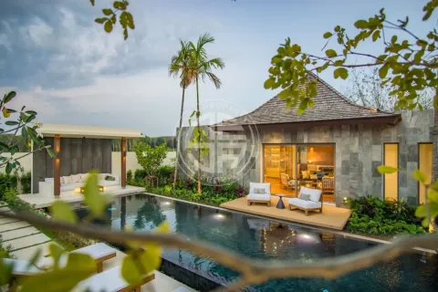 Chalet de 3 dormitorios en Phuket, Tailandia № 190857 - foto 10