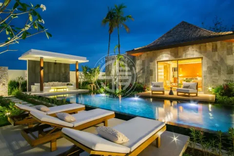 Chalet de 3 dormitorios en Phuket, Tailandia № 190857 - foto 12