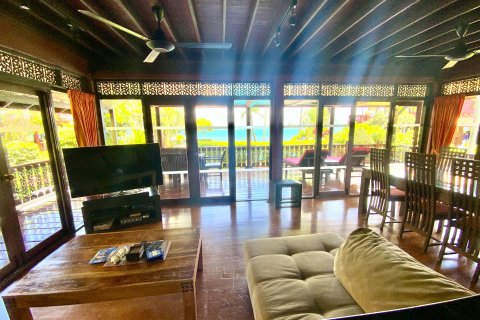 Casa de 4 dormitorios en Ko Samui, Tailandia № 135120 - foto 10
