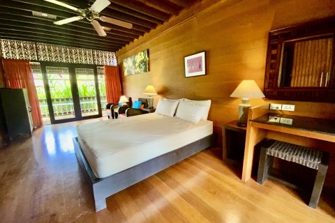 Casa de 4 dormitorios en Ko Samui, Tailandia № 135120 - foto 14