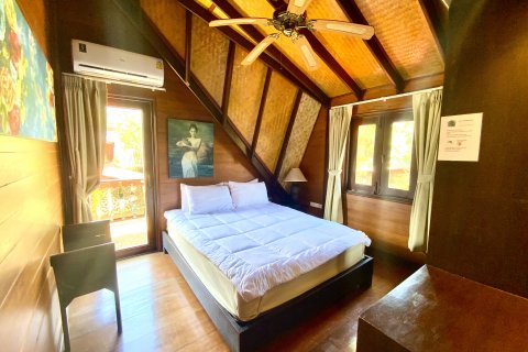 Casa de 4 dormitorios en Ko Samui, Tailandia № 135120 - foto 17