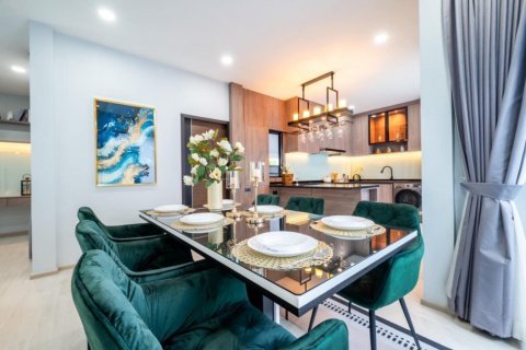 Casa de 3 dormitorios en Pattaya, Tailandia № 117398 - foto 7