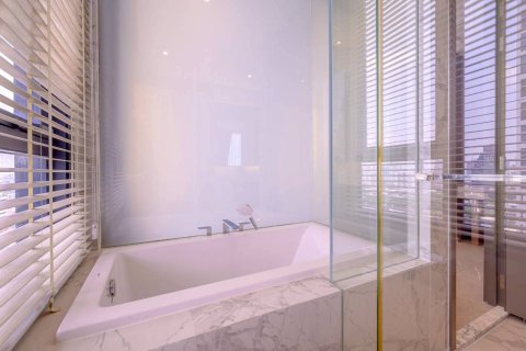 Condo in Bangkok, Thailand, 3 bedrooms № 180316 - photo 15