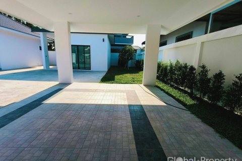 Haus in Pattaya, Thailand 4 Schlafzimmer № 180314 - Foto 7
