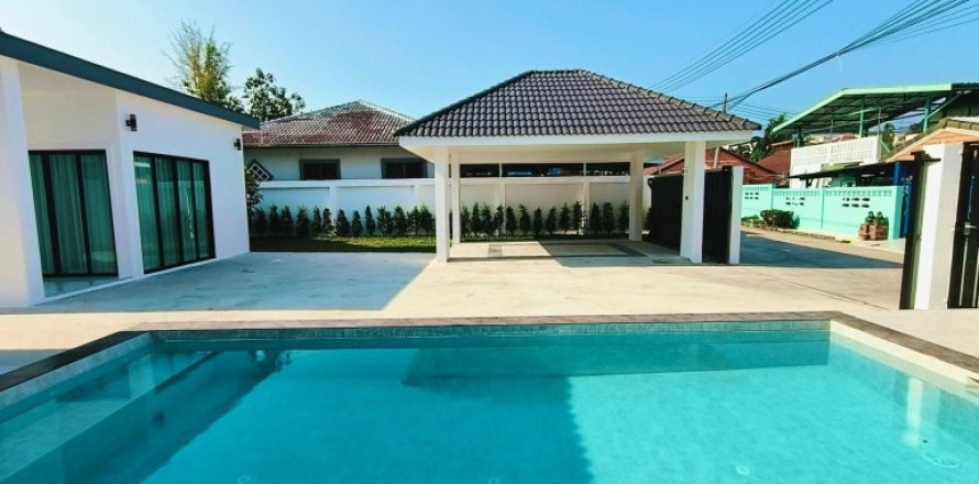 Haus in Pattaya, Thailand 4 Schlafzimmer № 180314