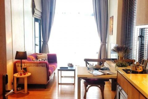 Condominio de 1 dormitorio en Bangkok, Tailandia № 66673 - foto 3