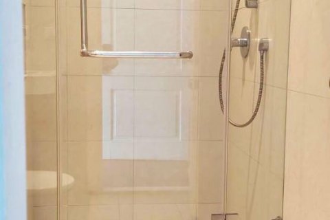 Condominio de 3 dormitorios en Bangkok, Tailandia № 66676 - foto 14