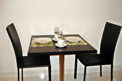 Condominio de 1 dormitorio en Jomtien Beach, Pattaya, Tailandia № 204410 - foto 2
