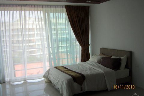 Studio dans le Condo à Pattaya, Thaïlande  № 204407