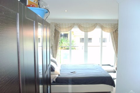 Condominio de 1 dormitorio en Pattaya, Tailandia № 204409 - foto 5