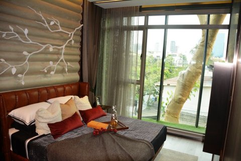 Estudio en el condominio en Watthana, Bangkok, Tailandia № 158670 - foto 7