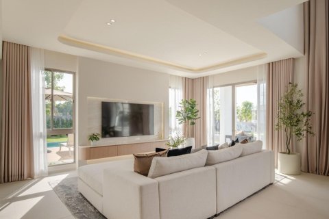 Chalet de 4 dormitorios en Pattaya, Tailandia № 150977 - foto 6
