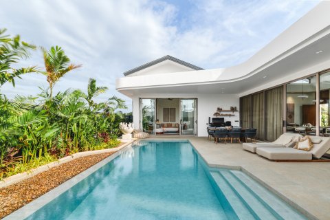Chalet de 3 dormitorios en Pattaya, Tailandia № 150978 - foto 4