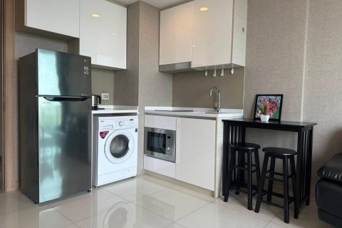 Apartamento de 2 habitaciones en Pattaya, Tailandia № 205844 - foto 3