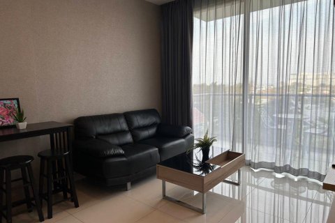 Apartamento de 2 habitaciones en Pattaya, Tailandia № 205844 - foto 6