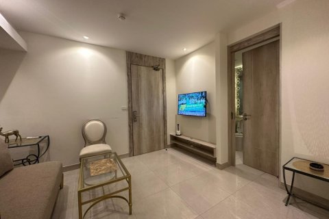 Apartamento de 2 habitaciones en Pattaya, Tailandia № 205847 - foto 4