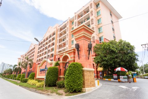 Apartamento de 2 habitaciones en Pattaya, Tailandia № 205843 - foto 10
