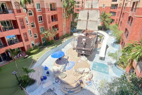 Apartamento de 2 habitaciones en Pattaya, Tailandia № 205843 - foto 8
