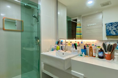 Apartamento de 2 habitaciones en Pattaya, Tailandia № 205843 - foto 5
