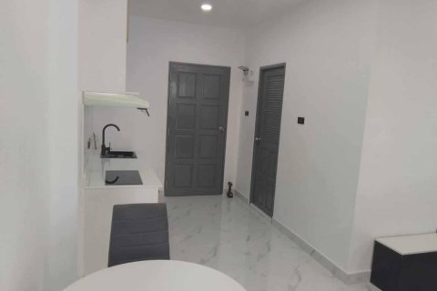 Apartamento de 2 habitaciones en Pattaya, Tailandia № 205842 - foto 16
